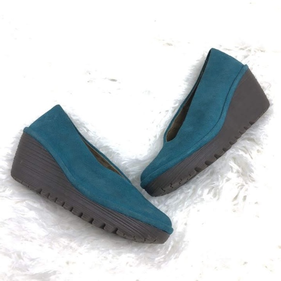 fly london women's yaz wedge pump